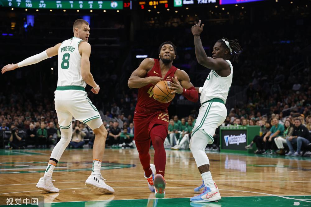 甚至在更大 甚至在更大