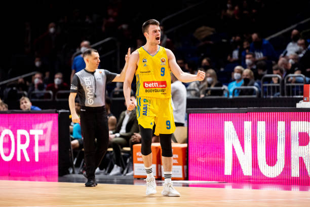 对于球迷和 对于球迷和